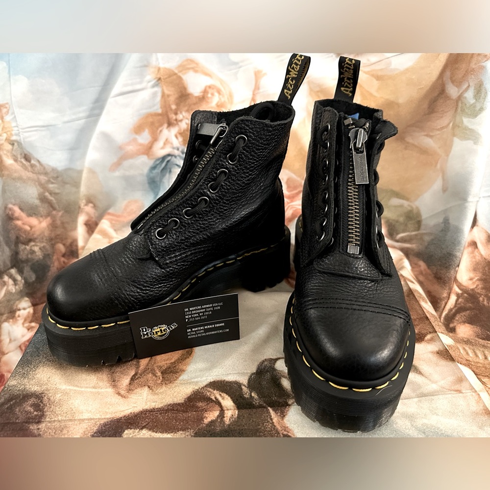 SINCLAIR MILLED NAPPA LEATHER PLATFORM BOOTS Sz 5